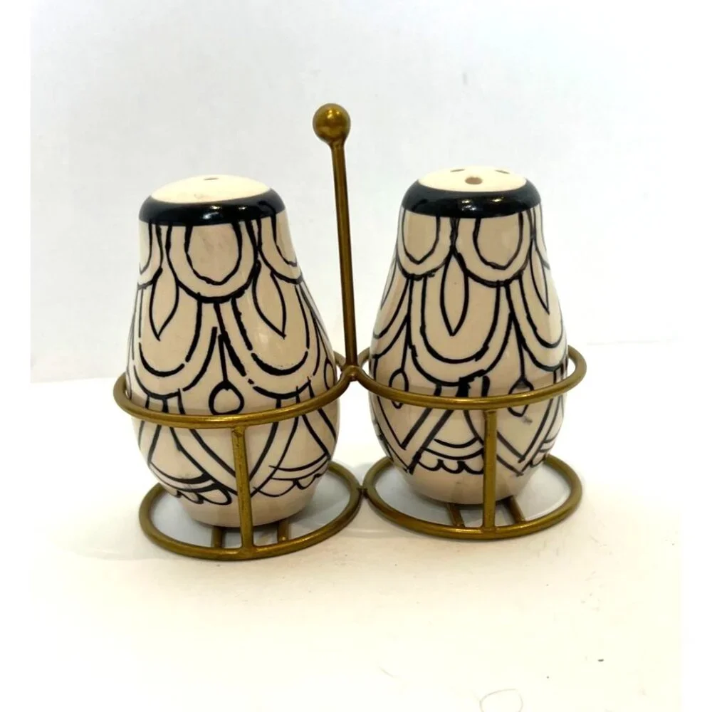 Handcrafted Ceramic Salt & Pepper Shakers W/ Iron Holder Black / White Pattern
